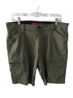 Wrangler All Terrain Gear ATG Army Green Utility Shorts Size 34 Gorpcore
